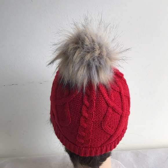 J. Crew knit hat Red acrylic yarn Tan grey faux fur Pom Pom cable knit pattern - Picture 3 of 8